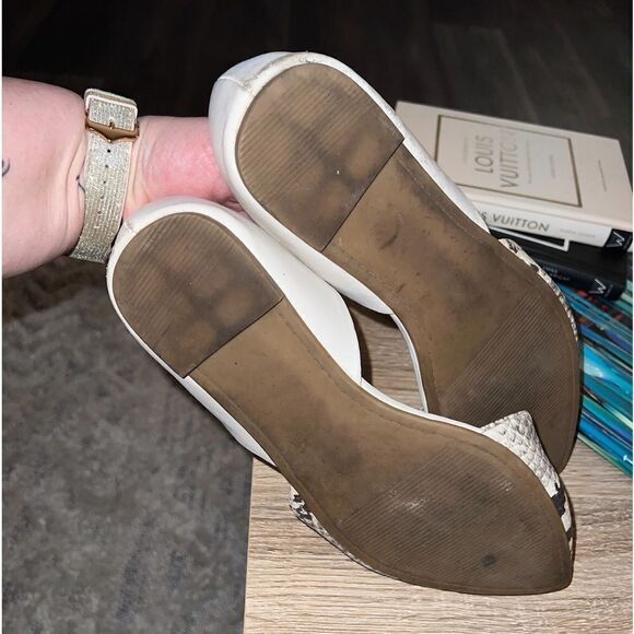 Cute torrid snake skin flats 8W - Picture 6 of 7